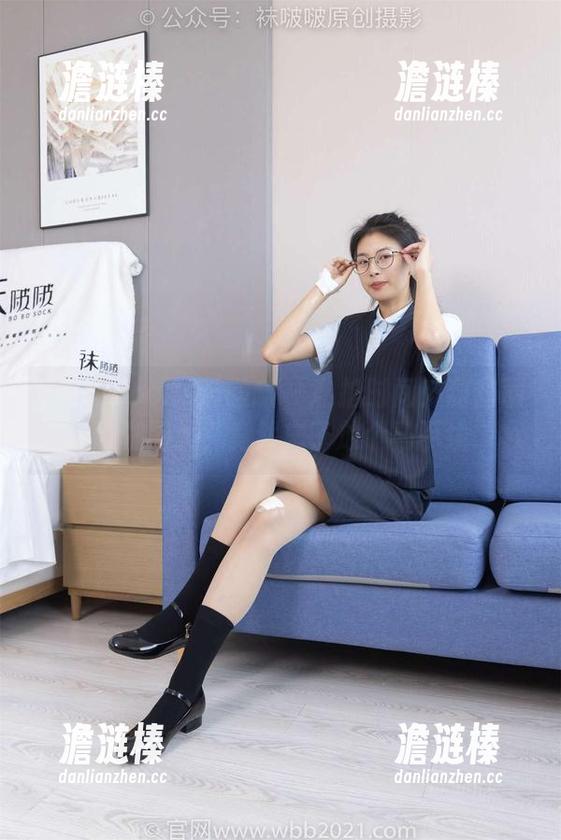 BoBoSocks袜啵啵-甜甜圈 BoBoSocks袜啵啵 - 私拍时间!甜甜圈瑜伽图集,竟然忘了放个马甲线