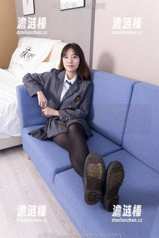 BoBoSocks袜啵啵 - 在稚予的肉色大腿丝中，原图和图包，谁能不被吸引？