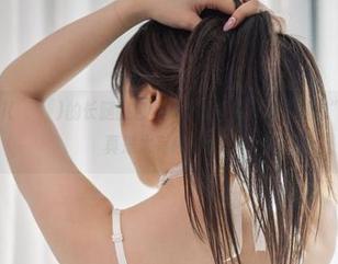 听说Dami(퀸다미)的长腿图包可以让人重新审视“腿控”这个词，真是太有趣了吧？