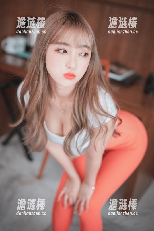 HaNari(하나리)的丝袜：原图太美，眼睛有点接受不了！