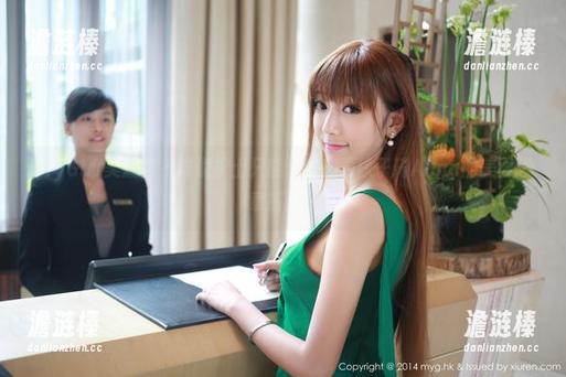 MyGirl美媛馆 - 谁说护士只能治病？看徐子琦Anna的美图违章搭配！