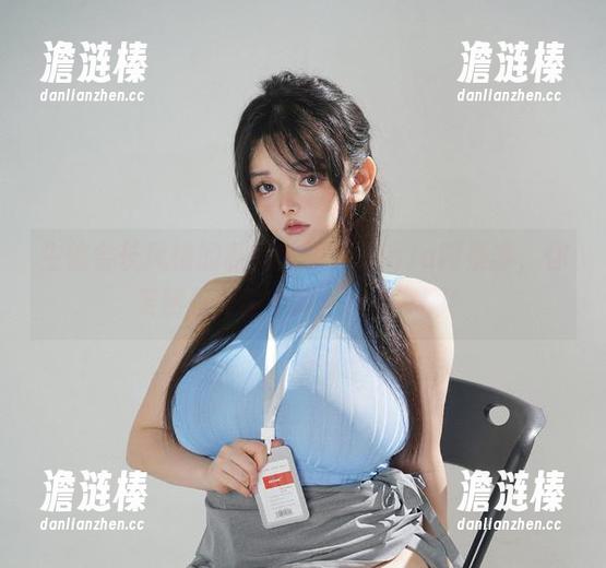 生徒会长风格的私房美图，NinJa阿寨寨，你果然是女生中的“校霸”啊！