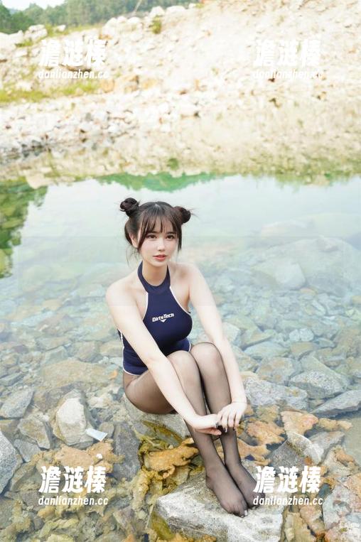 Tina很妖孽呀 Tina很妖孽呀的绿色连衣裙,网盘里藏着多少诱惑?快来下载一波吧!