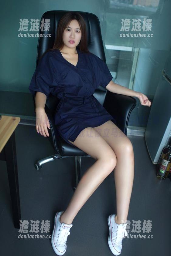 TuiGirl推女郎-李七喜 TuiGirl推女郎 - 一秒进入李七喜的空姐角色,高清下载让你立马想飞!