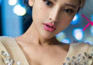 UGirls尤果网 – 看孟狐狸如何把职业装穿出新花样——原图畅游