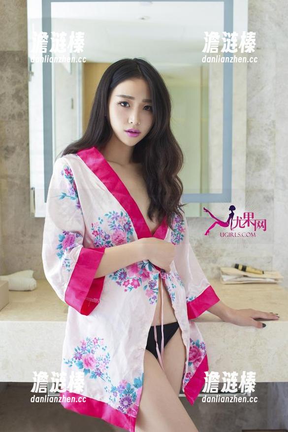 UGirls尤果网-谭晓彤 UGirls尤果网 - 要福利吗?看谭晓彤的裸足图片,保证你会多停留一会儿!