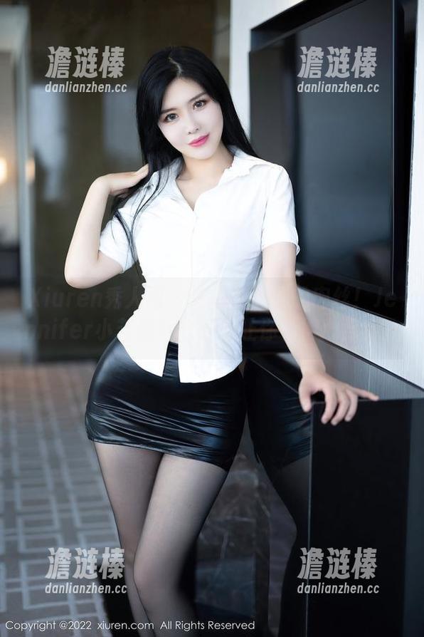 Xiuren秀人网 - 这不是普通的肉丝！Jennifer小若最新分享，让你看得心痒痒。