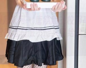 Xiuren秀人网 – 唐翩翩的校服高清图集：真心觉得这校服不能只留给学生，可惜长大了…