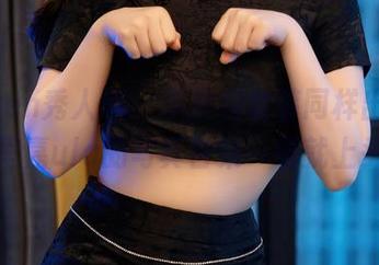Xiuren秀人网 – 事业和套装同样出色,绮里嘉ula的写真合集一看就上头!