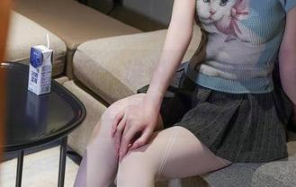 Xiuren秀人网 – 谁说女仆只能端茶送水？蛋蛋宝的套图精选来挑战传统