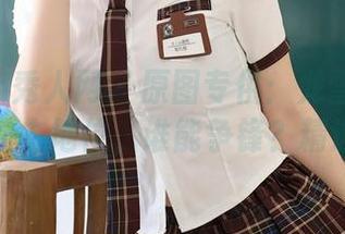 Xiuren秀人网 – 原图专供：龙雪儿的短裤霸主地位，谁能争锋？精选！