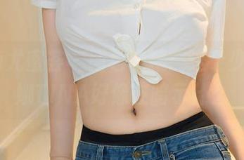 YouMi尤蜜荟 – 图包收藏:这个少女,娜娜TINA好像在暗示什么