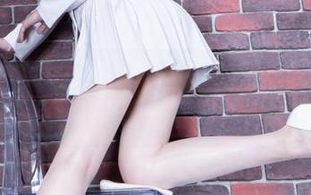 beautyleg – Winnie的棉袜作品集等你来拿走，记得轻轻下载，别让它溜走