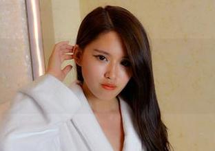 pans – 高清狐狸,这年头拍丝袜也这么讲究?照片拍的真不错啊!