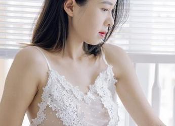 partycat轰趴猫 – 这原图真让人眼前一亮，线上秘制小汉堡的和服大片，有点耐人寻味。