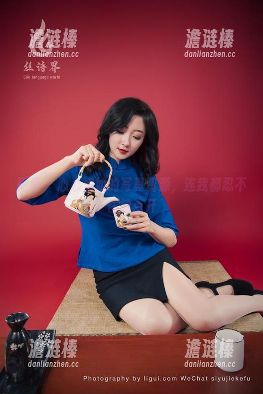 丽柜-心心 丽柜 - 心心姐姐的写真资源,连我都忍不住想点开