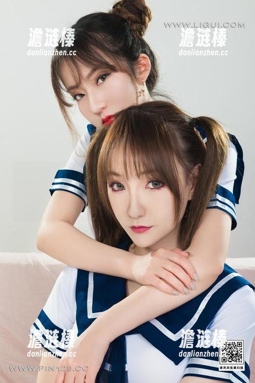 丽柜 - 嗯？饶威的比基尼美图，居然能让壁纸有季节的变化，不知她夏天去哪儿了。