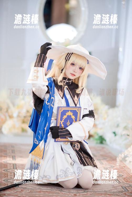 九柒喵 下载九柒喵的笑面教授OL制服,谁说职场没有乐趣?