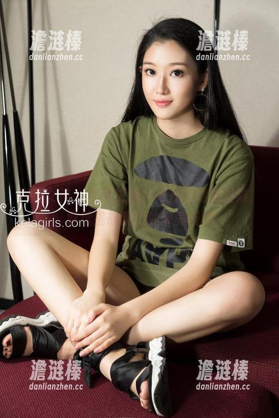 克拉女神-丹丹 克拉女神 - 全新更新!丹丹的制服图集,继续挑战我们的审美极限