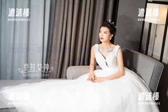 克拉女神-依娜丝 克拉女神 - 原图中的依娜丝,套装比现实更给力,谁来给个理由拒绝?