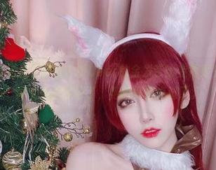 哇，这组壁纸竟然把啾小妍Deer的金发芭比变得更生动，色彩真的太抓眼球了，艳丽得有点过了。