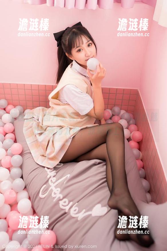 嗲囡囡-奶茶Emily 嗲囡囡 - 图片来袭:奶茶Emily的蕾丝魅力更新得太快,我跟不上了!