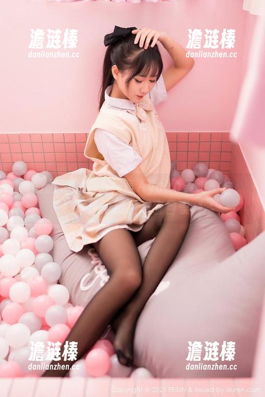 嗲囡囡-方绮言Ayaka 嗲囡囡 - 下载方绮言Ayaka美脚图片,警告:可能引发盲目崇拜