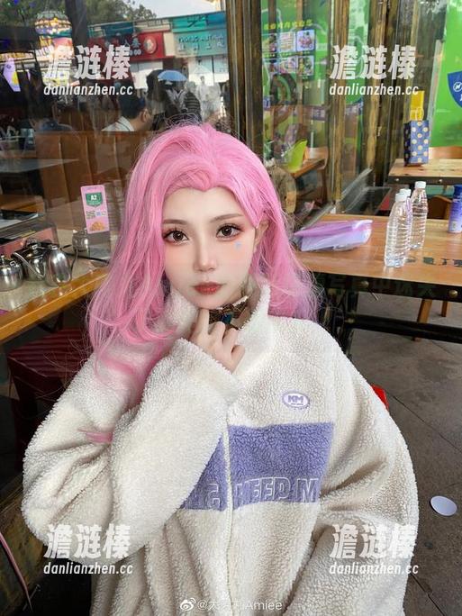 我在大肉丸Amiee的伊斯塔凛写真中迷失了，真的不想出来。