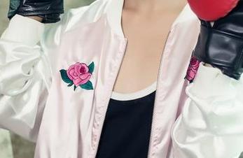 头条女神 – 松果儿不止是个博主，她的裤里丝美图图集，好像有点吸引我？