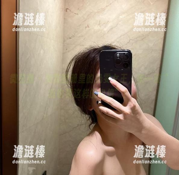 奶雯 微密圈 - 免费图册里的奶雯女王,来一波“我也要这样的自信”!