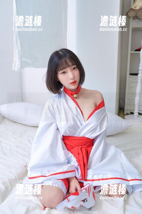 姜仁卿(강인경)的粉色内衣，原图竟然是免费的，难怪大家都在“舔屏”！