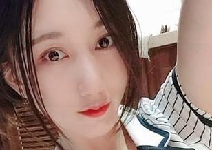 微密圈 – 精选小玉吃果冻高清美图，看“尤物天花板”如何击穿你的三观！