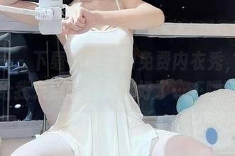 微密圈 – 下载小萌子的免费内衣秀,要是能给我来点巧克力就好了……嘿嘿!