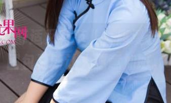 尤果网 – 舒适又有范儿，唐溪若最新秘书图包更新让人愿意加班。