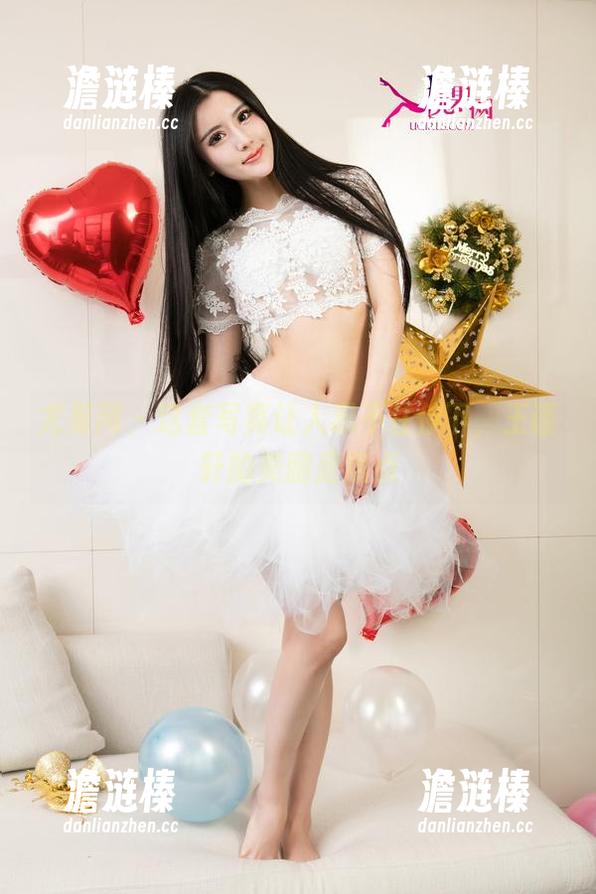 尤果网 - 这套写真让人忍不住停下，王谨轩的美腿是焦点