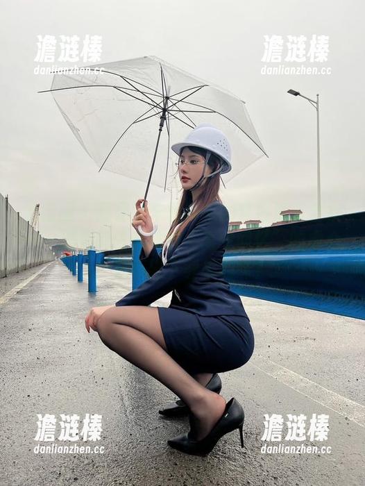 就是阿朱啊 微密圈 - 就是阿朱啊带来的夏日清新全集——碎花就该有这种“高中回忆”的虐心!要不要下载来回味?