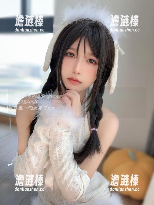 布丁大法的胶皮猫女写真，有点儿搞怪的可爱感，土味满分！