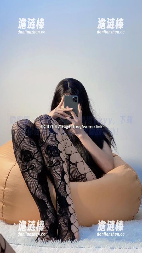 徐绾绾yyyy 微密圈 - 当黑白遇见徐绾绾yyyy,下载后你会有种想给朋友炫耀的冲动!