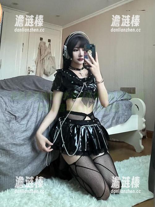 您的蛋蛋 您的蛋蛋的黑丝死库水高清到我不知所措,真想把套图塞满我的相册!