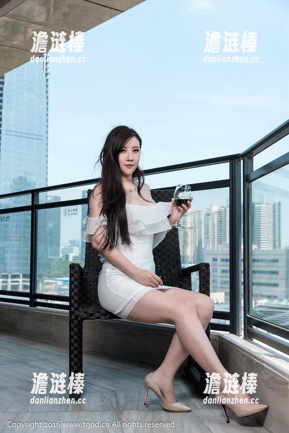 推女神-尤美Yumi 推女神 - 下载尤美Yumi的图库,让你的御姐气场满满!