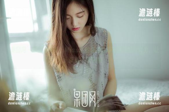 果团网 - 原图捧在手，Miss琪的红裙如同味道浓的巧克力，让人感到不知所措！