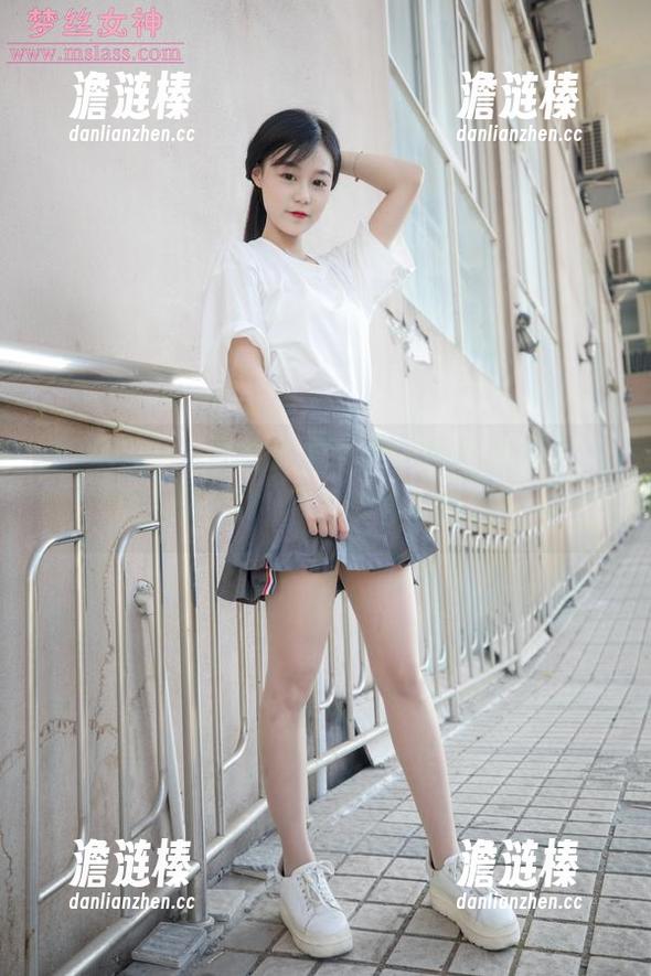 梦丝女神 - 灵唯的吊带秀—原图大集合，快来下载吧，不然会后悔哦！