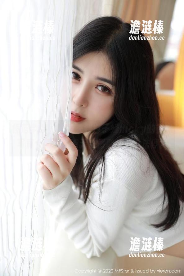 模范学院-白子嫣nicky 模范学院 - 欢迎来到白子嫣nicky的镂空写真合集,槽点无数然鹅依然没法停。