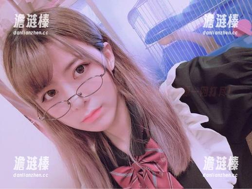 眼酱大魔王w带你“戏水”，泳池写真资源一网打尽！