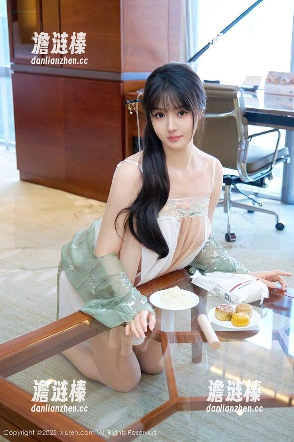秀人网 - Yomi悠蜜的比基尼合集：今天不谈心，只谈更新的身材！
