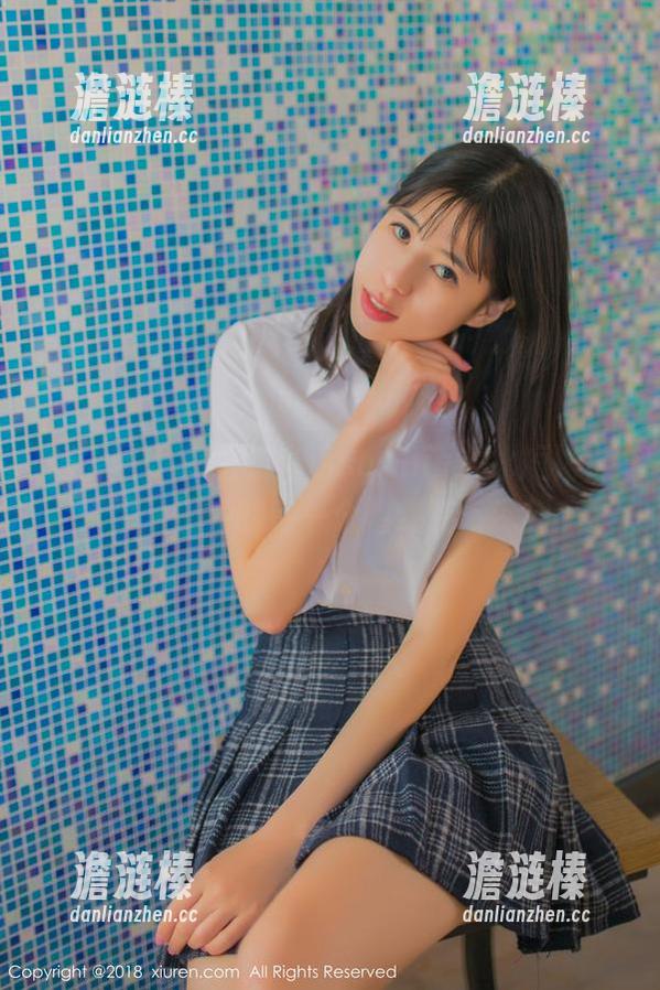 秀人网-sophie余冰 秀人网 - 库里的高清sophie余冰短裙,真想知道她的每一个褶皱有多深刻。