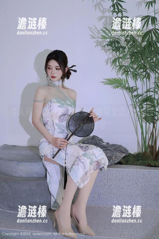 秀人网-你的兔妹妹 秀人网 - 新一波你的兔妹妹浴室图片,准备好抓住你的眼球!