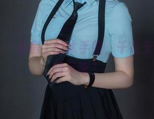 秀人网 – 私房上的水手服,千夜未来你在暗示啥?