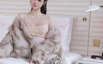 秀人网 – 唐安琪的连衣裙合集：一堆美图的困扰