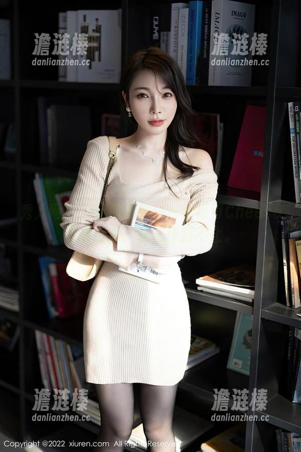 秀人网-妙可可Cheese 秀人网 - 行走的剧情——妙可可Cheese作品合集,让人捧腹不止。